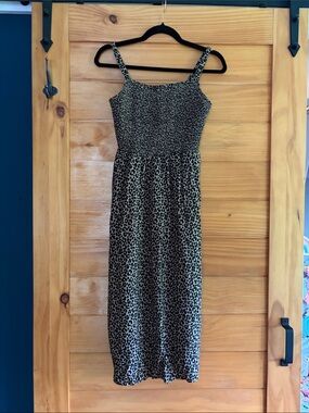 Old Navy Leopard Print Smocked Midi Dress - Black & Cream